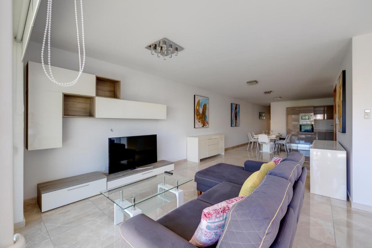 Marvellous 3Br Apartment In Central St Julians Saint Julian's Екстериор снимка