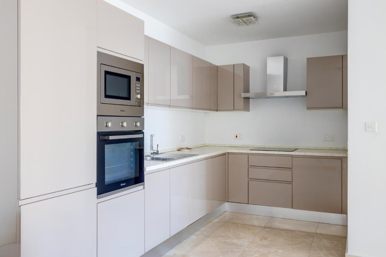 Marvellous 3Br Apartment In Central St Julians Saint Julian's Екстериор снимка