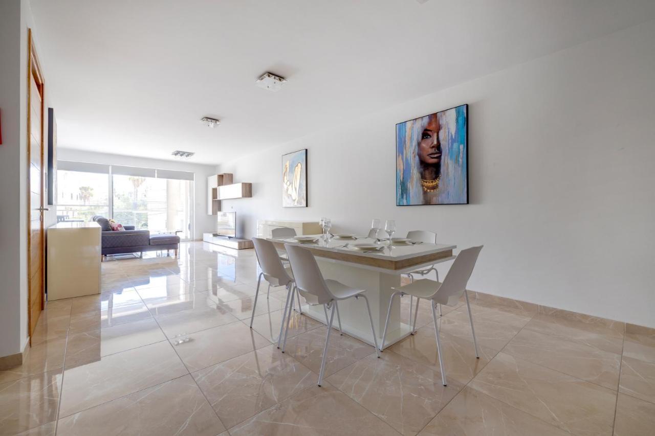 Marvellous 3Br Apartment In Central St Julians Saint Julian's Екстериор снимка