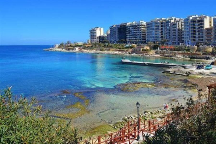 Marvellous 3Br Apartment In Central St Julians Saint Julian's Екстериор снимка